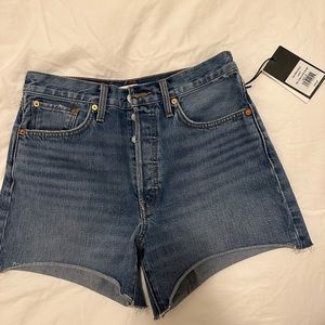 Redone 90s low slung short size 26 color lago